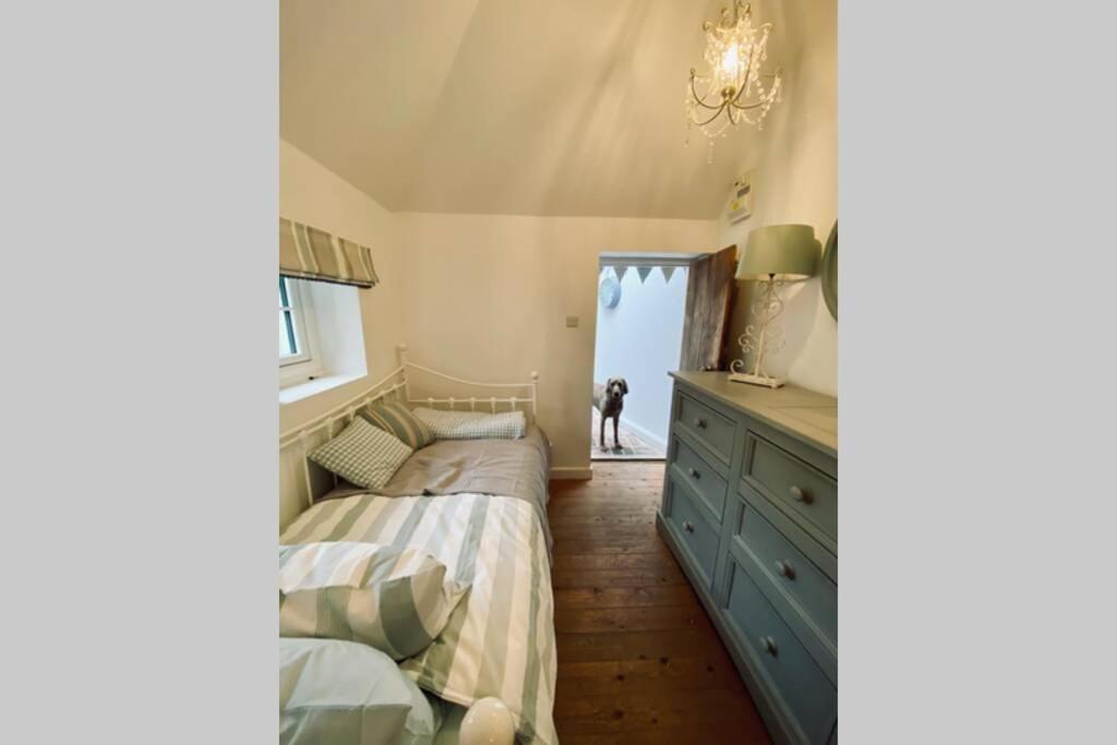 Angel Cottage, Boxgrove, Chichester - Relax And Unwind エクステリア 写真